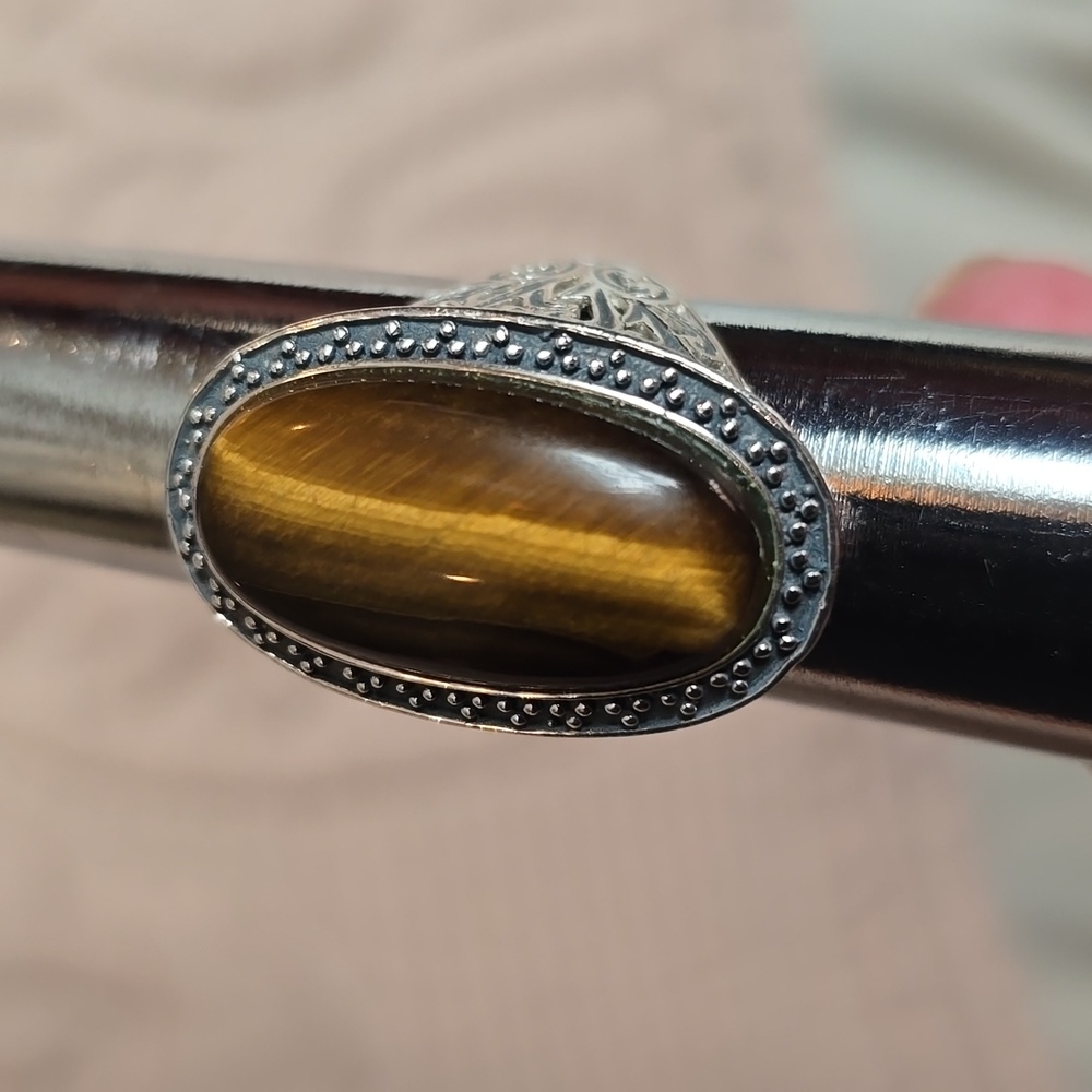 Statement Sterling Oval Tiger's Eye Ring - Picture 5 of 9